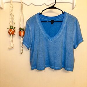 GUC- sky blue cropped tee